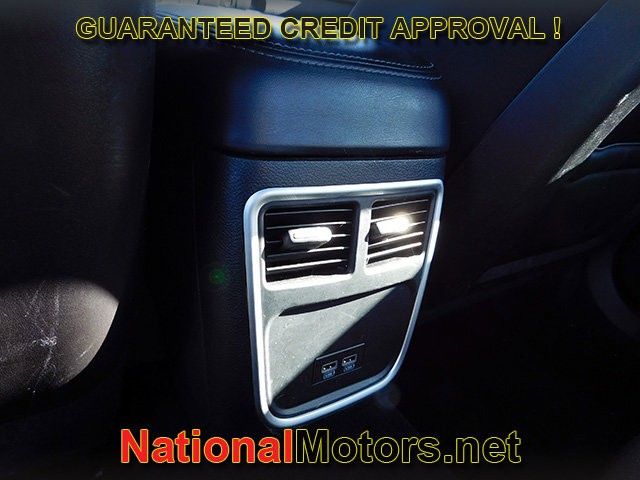 Dodge Charger Vehicle Full-screen Gallery Image 10