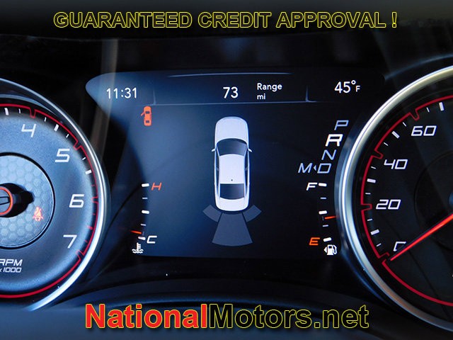 Dodge Charger Vehicle Full-screen Gallery Image 18