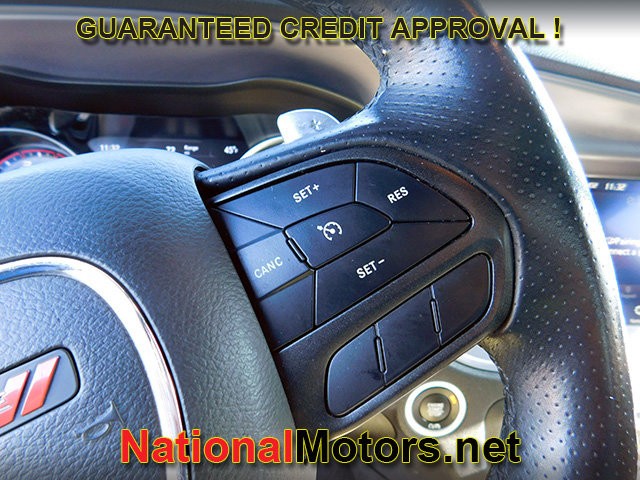 Dodge Charger Vehicle Full-screen Gallery Image 21