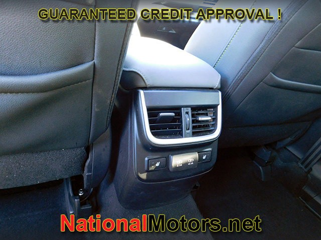 Subaru Outback Vehicle Full-screen Gallery Image 12