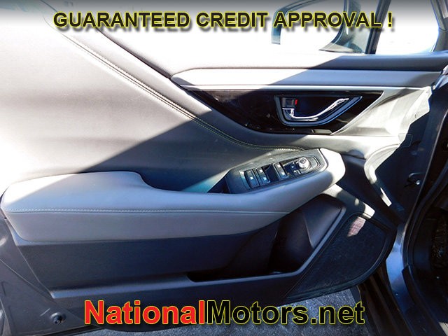 Subaru Outback Vehicle Full-screen Gallery Image 14