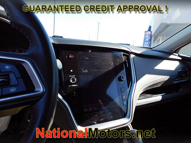 Subaru Outback Vehicle Full-screen Gallery Image 18