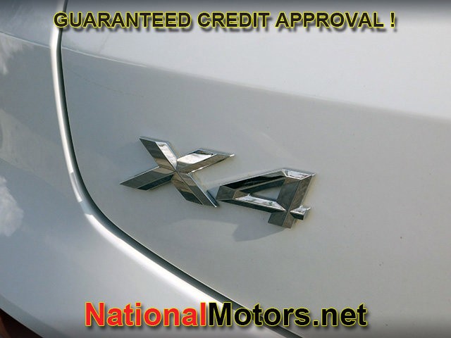 BMW X4 Vehicle Full-screen Gallery Image 06