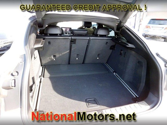 BMW X4 Vehicle Full-screen Gallery Image 08