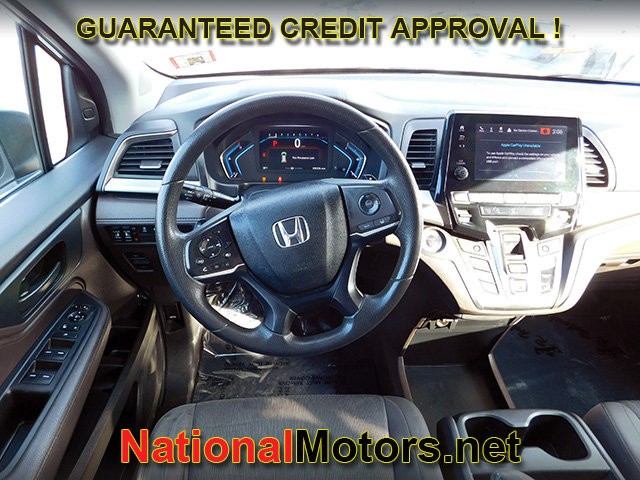 Honda Odyssey Vehicle Full-screen Gallery Image 10