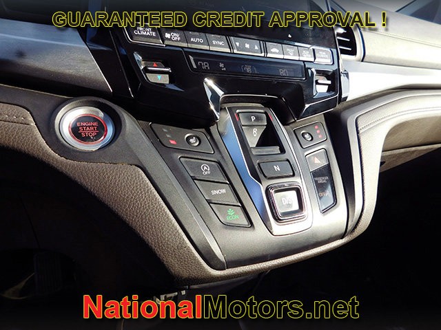 Honda Odyssey Vehicle Full-screen Gallery Image 17