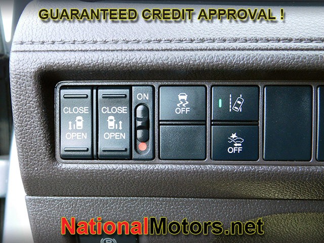 Honda Odyssey Vehicle Full-screen Gallery Image 21