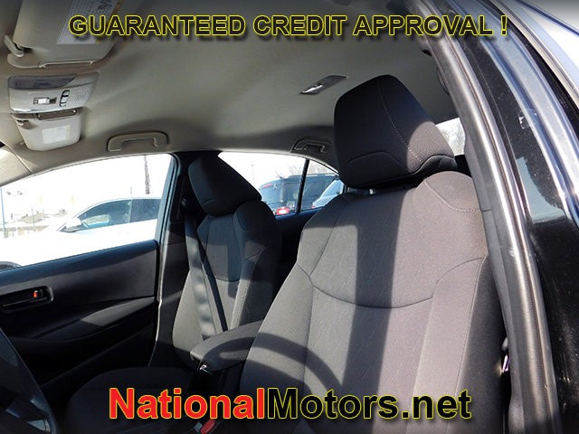 Toyota Corolla Vehicle Full-screen Gallery Image 10