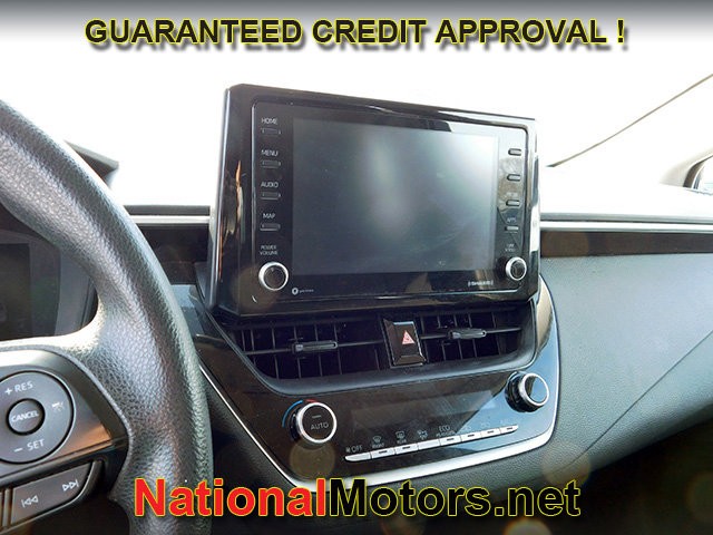 Toyota Corolla Vehicle Full-screen Gallery Image 11