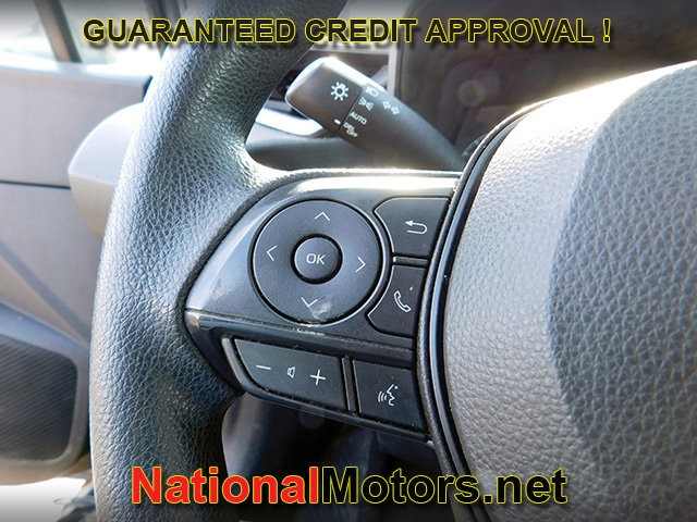 Toyota Corolla Vehicle Full-screen Gallery Image 14