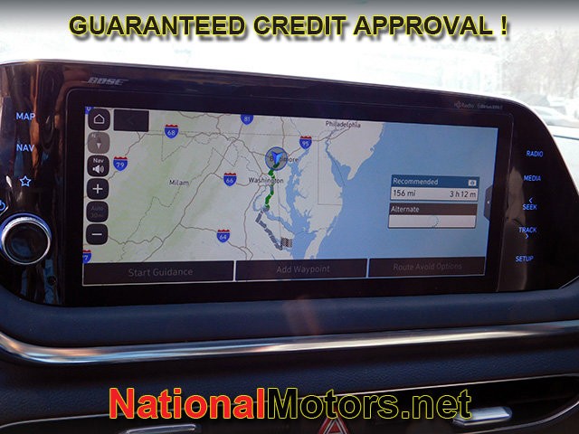 Hyundai Sonata Vehicle Full-screen Gallery Image 15