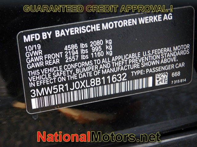 BMW 3 Series Vehicle Full-screen Gallery Image 26