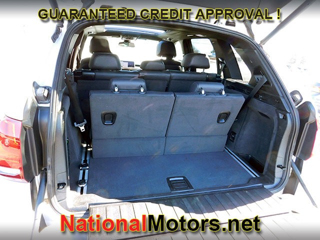 BMW X5 Vehicle Full-screen Gallery Image 06