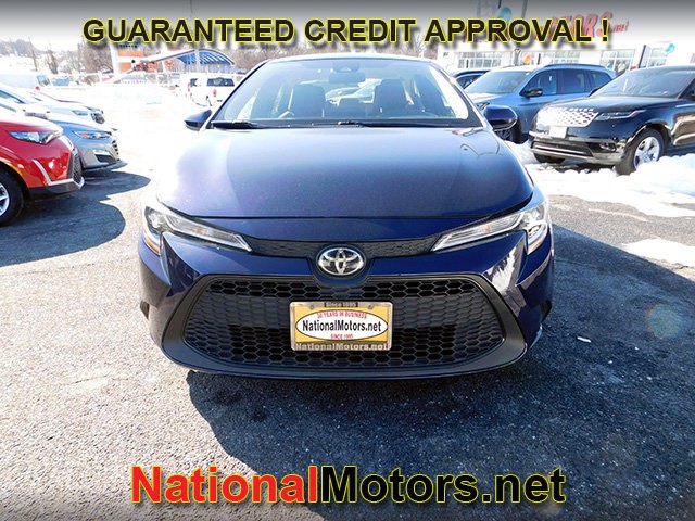 Toyota Corolla Vehicle Full-screen Gallery Image 03