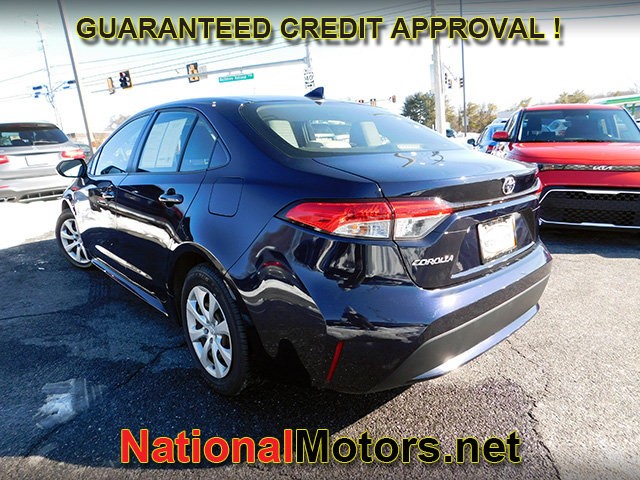 Toyota Corolla Vehicle Full-screen Gallery Image 05