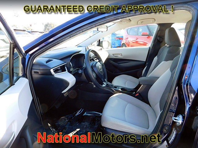 Toyota Corolla Vehicle Full-screen Gallery Image 12