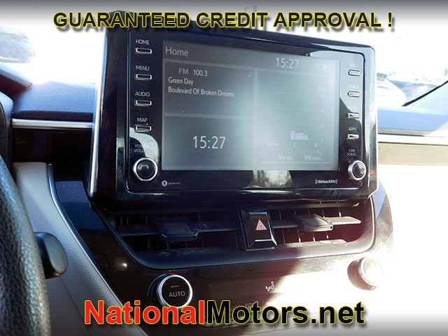 Toyota Corolla Vehicle Full-screen Gallery Image 14