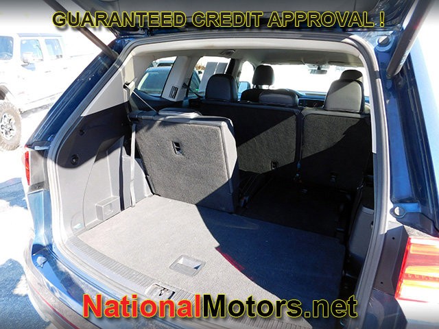 Volkswagen Atlas Vehicle Full-screen Gallery Image 09