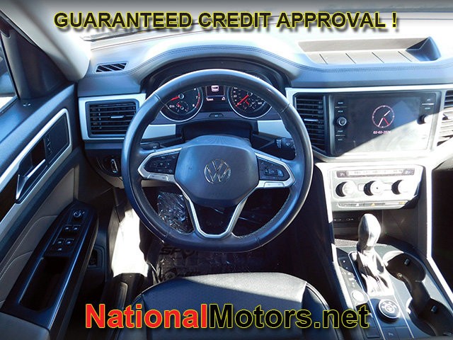 Volkswagen Atlas Vehicle Full-screen Gallery Image 15