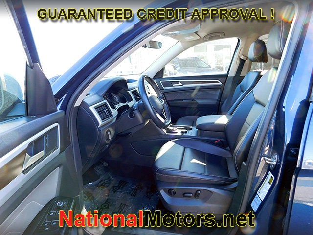 Volkswagen Atlas Vehicle Full-screen Gallery Image 17