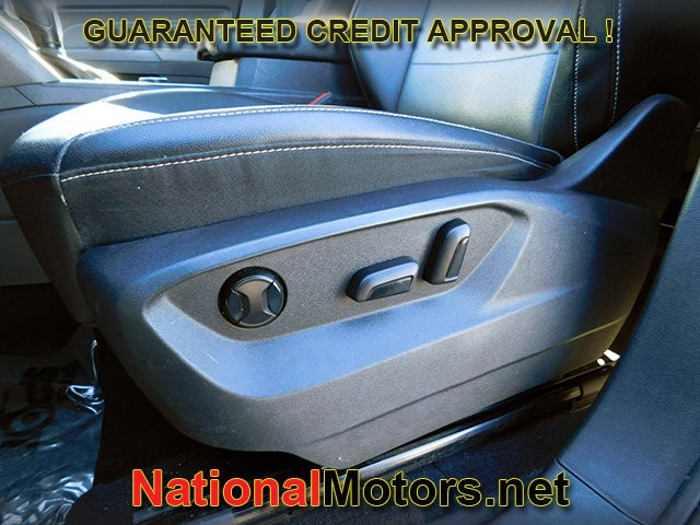 Volkswagen Atlas Vehicle Full-screen Gallery Image 18