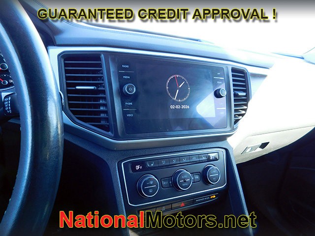 Volkswagen Atlas Vehicle Full-screen Gallery Image 19