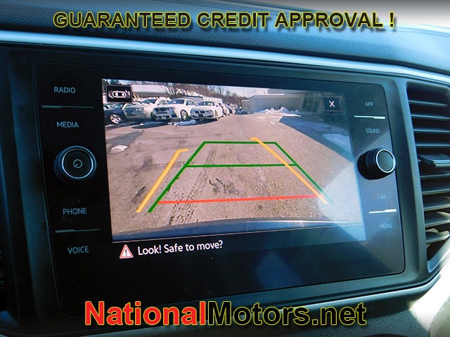 Volkswagen Atlas Vehicle Full-screen Gallery Image 20