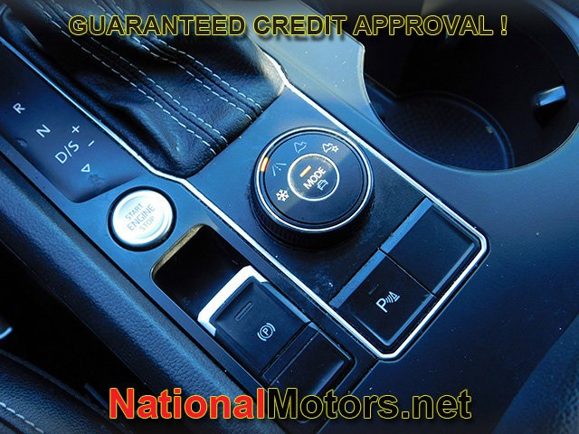 Volkswagen Atlas Vehicle Full-screen Gallery Image 23