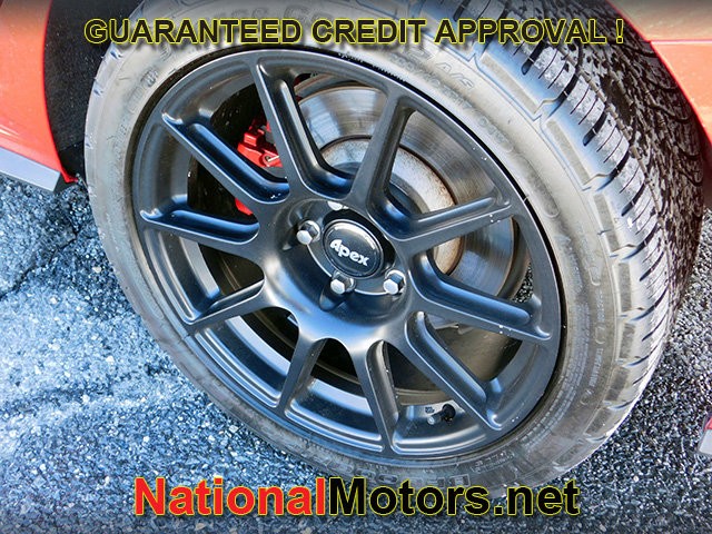 Volkswagen Jetta GLI Vehicle Full-screen Gallery Image 07