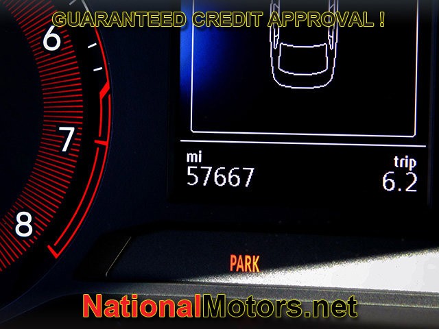 Volkswagen Jetta GLI Vehicle Full-screen Gallery Image 20