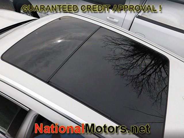 BMW X3 Vehicle Full-screen Gallery Image 06