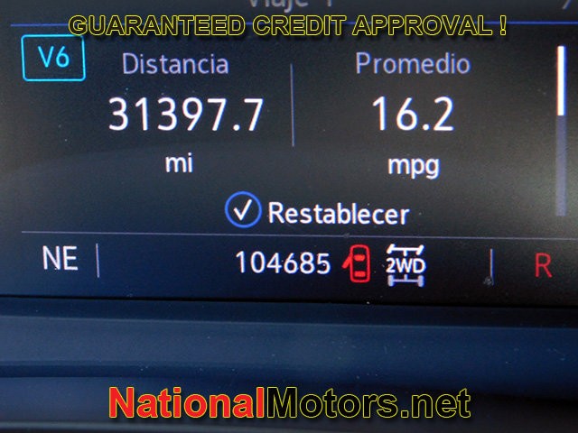 Cadillac XT5 Vehicle Full-screen Gallery Image 23