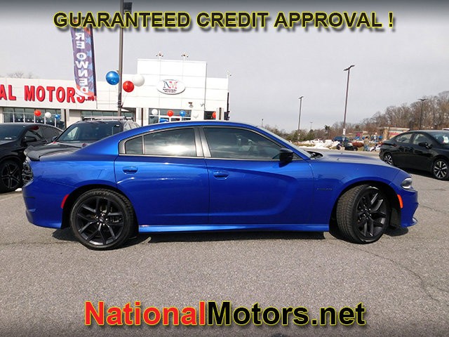 Dodge Charger Vehicle Full-screen Gallery Image 04