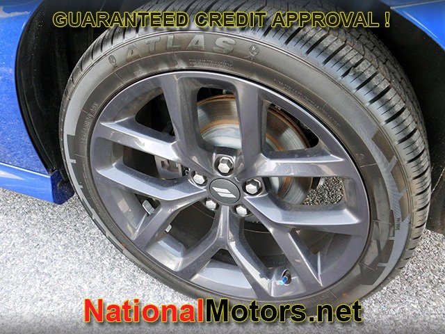 Dodge Charger Vehicle Full-screen Gallery Image 08