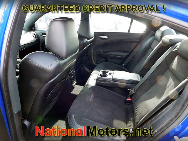 Dodge Charger Vehicle Full-screen Gallery Image 10