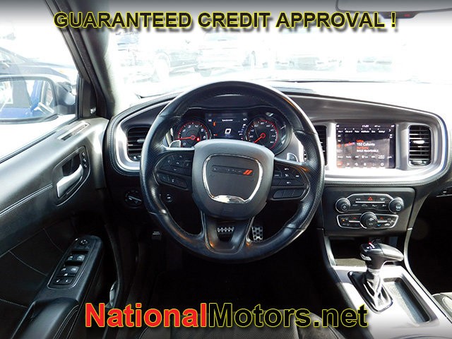 Dodge Charger Vehicle Full-screen Gallery Image 12