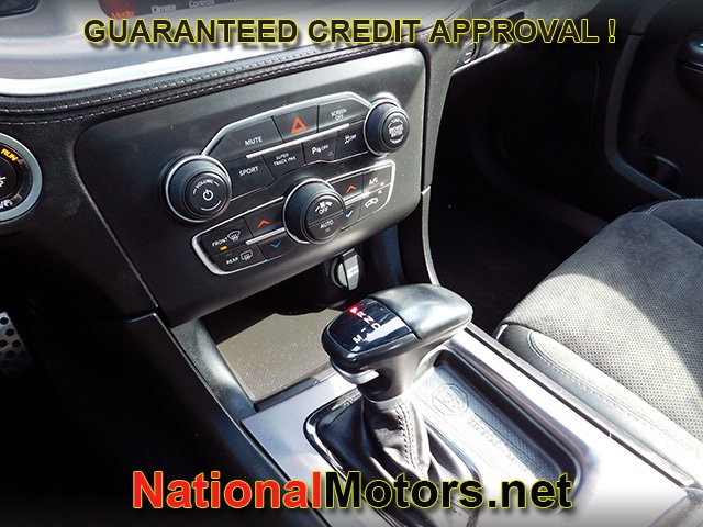 Dodge Charger Vehicle Full-screen Gallery Image 20