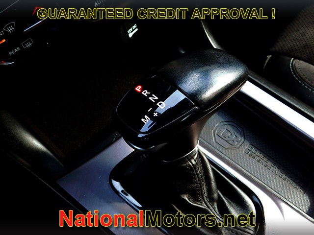 Dodge Charger Vehicle Full-screen Gallery Image 21