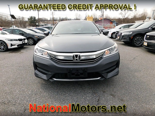 Honda Accord Sedan Vehicle Full-screen Gallery Image 03