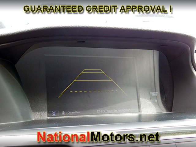 Honda Accord Sedan Vehicle Full-screen Gallery Image 14