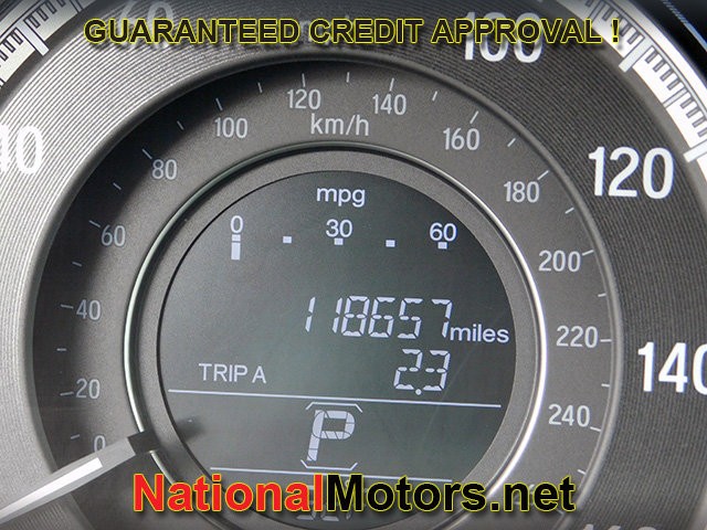 Honda Accord Sedan Vehicle Full-screen Gallery Image 18