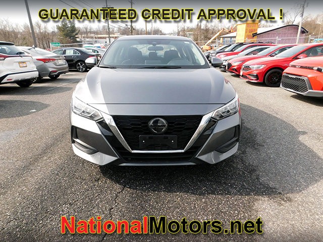 Nissan Sentra Vehicle Full-screen Gallery Image 02