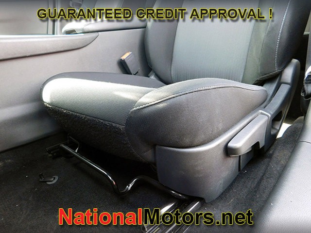 Nissan Sentra Vehicle Full-screen Gallery Image 13