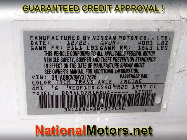 Nissan Sentra Vehicle Full-screen Gallery Image 21