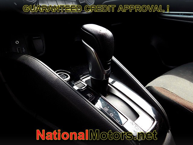 Nissan Versa Vehicle Full-screen Gallery Image 14