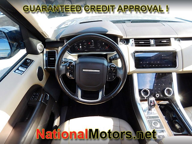 Land Rover Range Rover Sport Vehicle Full-screen Gallery Image 13