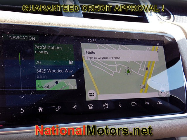 Land Rover Range Rover Sport Vehicle Full-screen Gallery Image 17