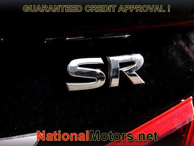 Nissan Altima Vehicle Full-screen Gallery Image 06