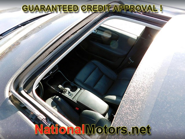 Volvo XC40 Vehicle Full-screen Gallery Image 12