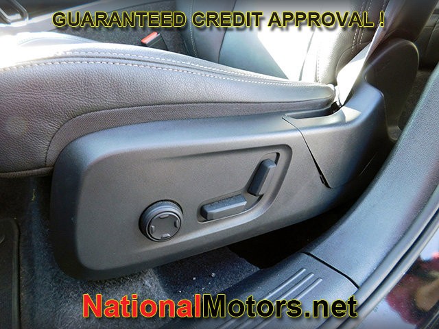 Volvo XC40 Vehicle Full-screen Gallery Image 15